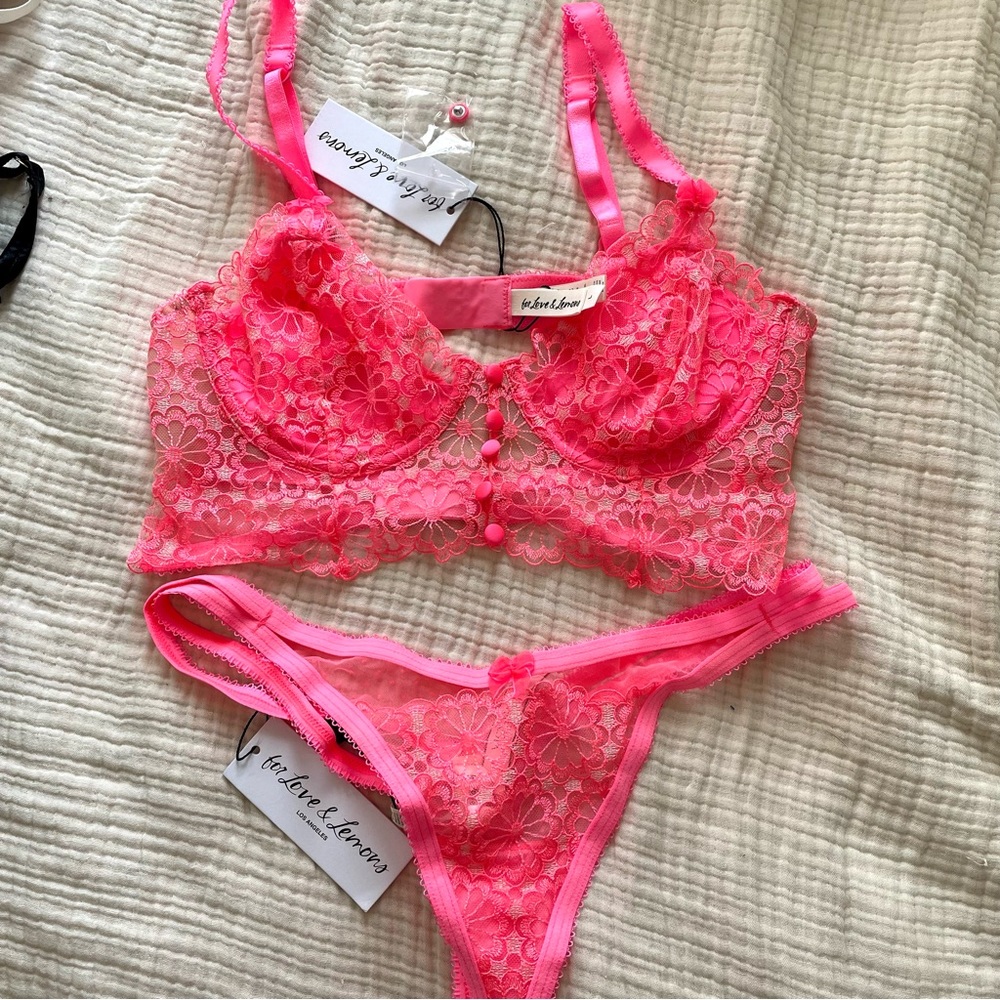 NWT For Love And Lemons Daisy Longline Size Large Set